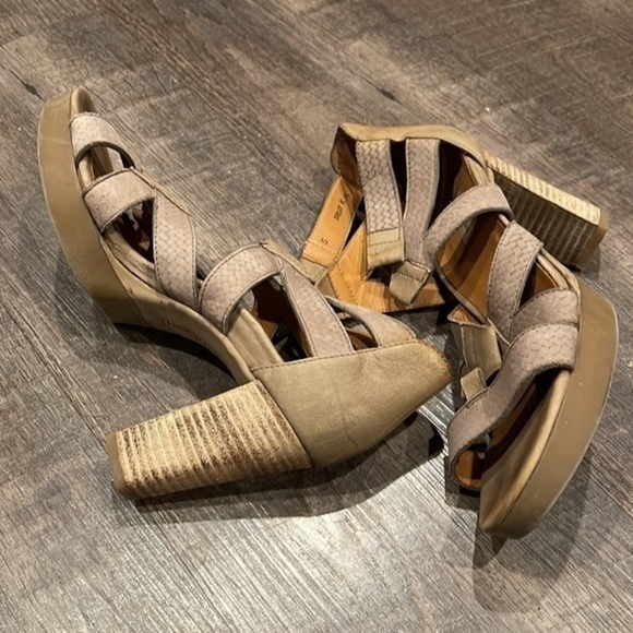 Paul green Hana lace up platform sandal
